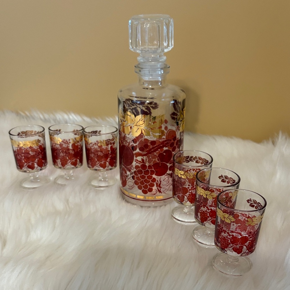 1970’s French Luminarc Decanter and 6 Glasses Set